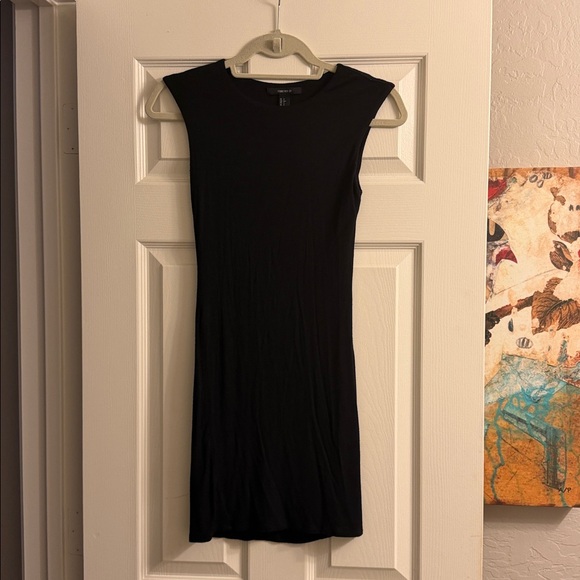 Forever 21 Dresses & Skirts - Forever 21 Black Sleeveless Mini Dress